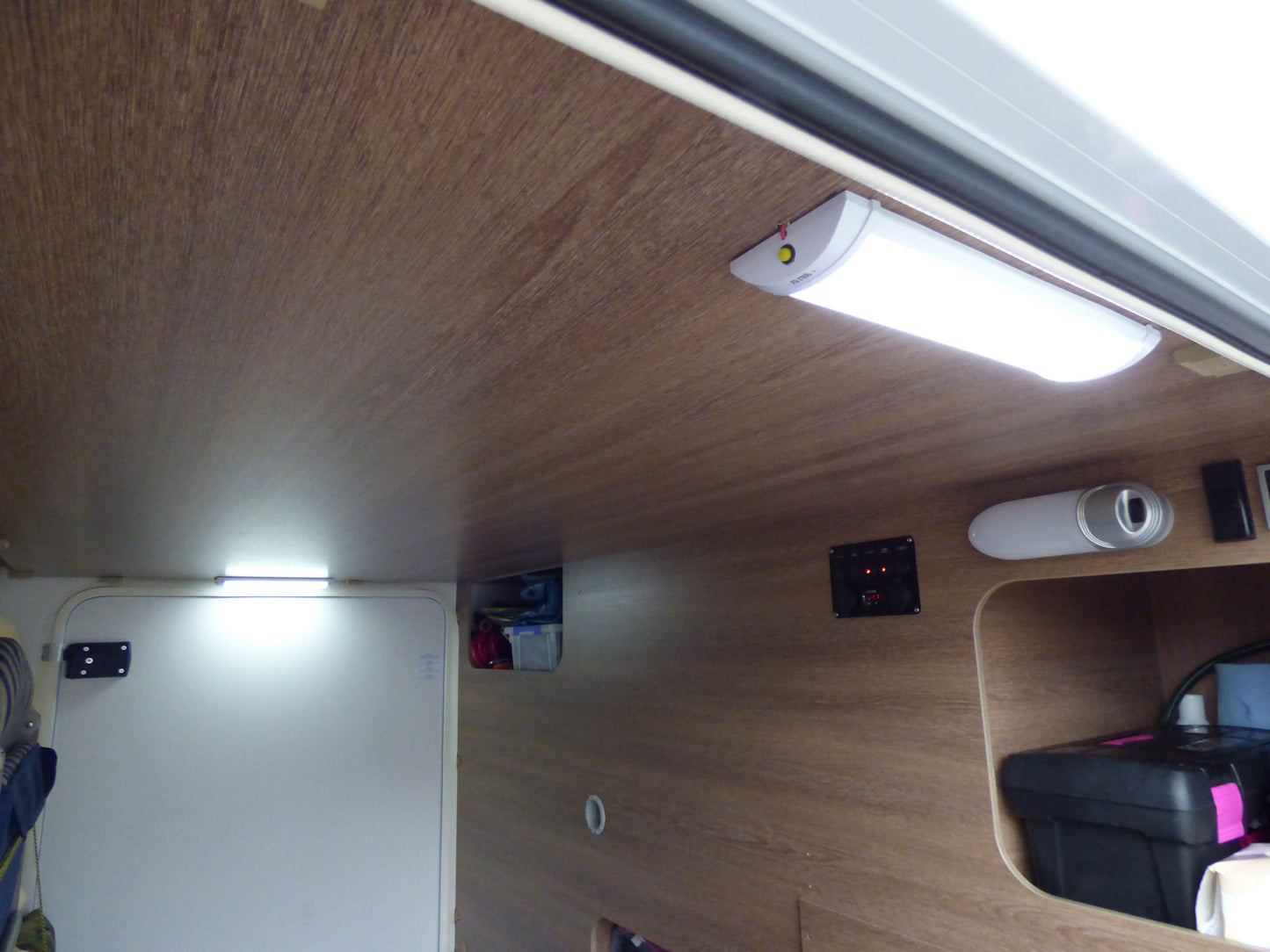 LED Light 24 v With Built In On - Off Switch